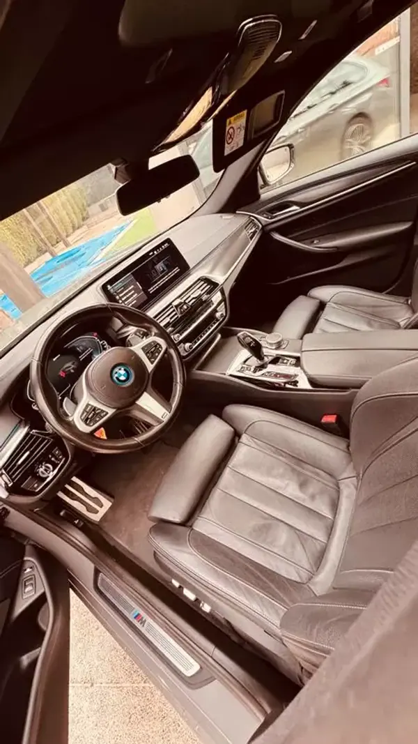 BMW 530e 2021 - 36900 EUR, 118296 km - AUTO.MOTO.pt - 118296km - foto 22 de 31