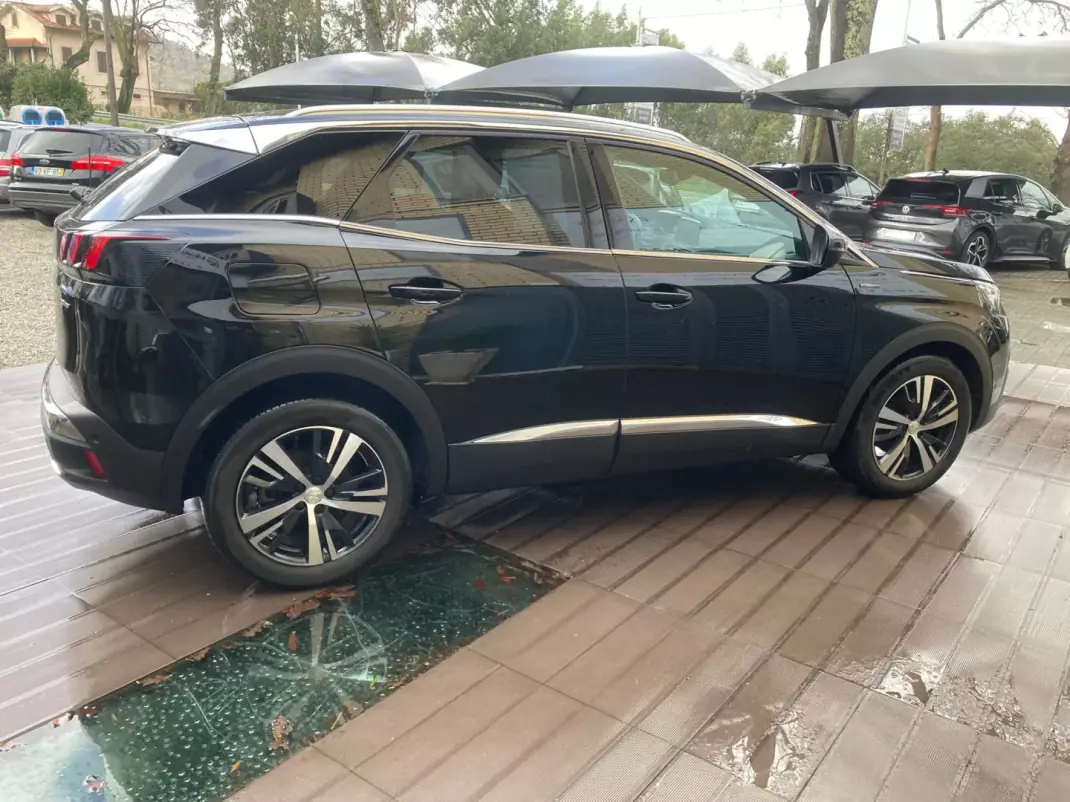 Peugeot 3008 2018 - 23900 EUR, 69800 km - AUTO.MOTO.pt - 69800km - foto 4 de 20