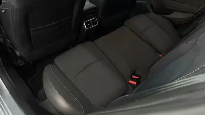 Renault Mégane Sport Tourer 2020 - 13990 EUR, 137993 km - AUTO.MOTO.pt - 137993km - foto 24 de 32