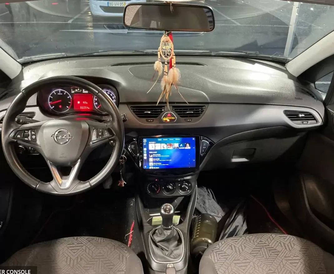 Opel Corsa 2018 - 8900 EUR, 86146 km - AUTO.MOTO.pt - 86146km - foto 4 de 5