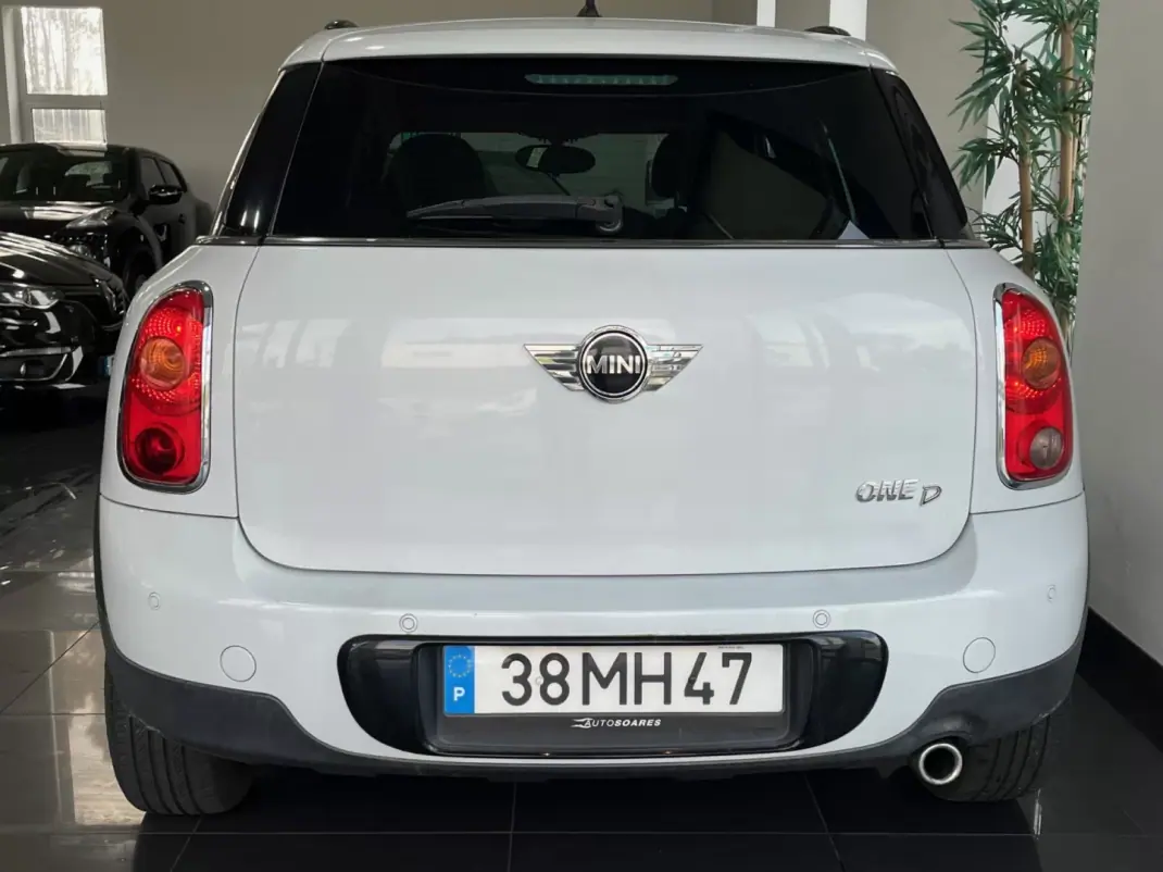 MINI Countryman 2011 - 9999 EUR, 208121 km - AUTO.MOTO.pt - 208121km - foto 7 de 21