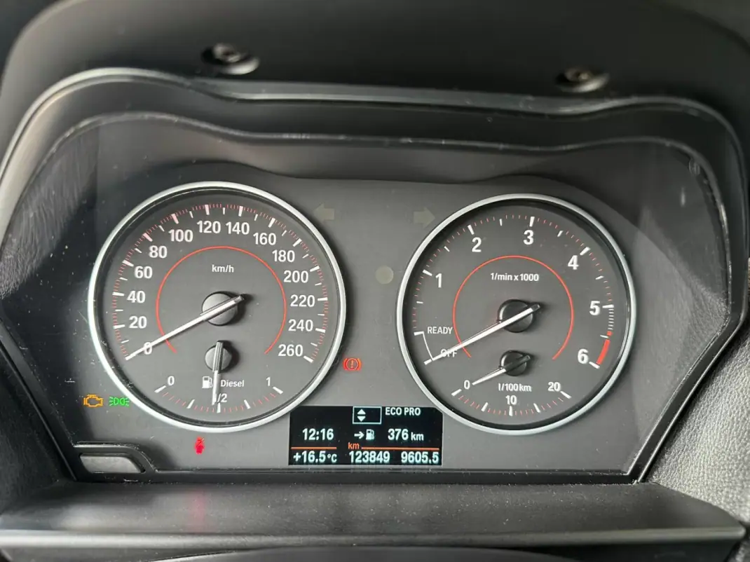 BMW 116 2015 - 16900 EUR, 123849 km - AUTO.MOTO.pt - 123849km - foto 19 de 32