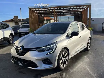 Renault Clio 2023 - 15450 EUR, 66000 km - AUTO.MOTO.pt - 66000km - foto 9 de 43