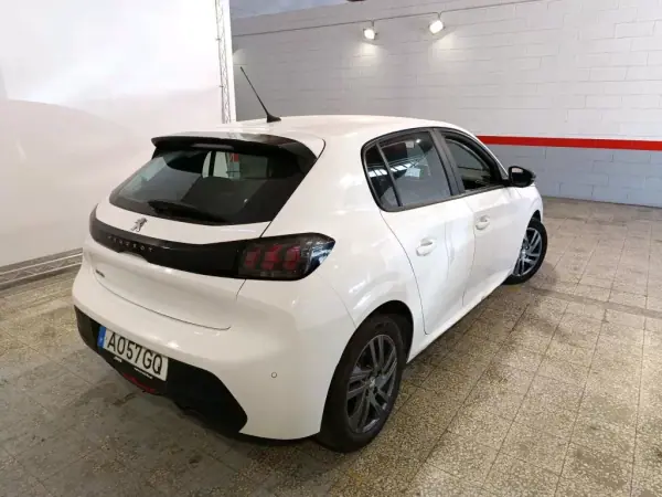Peugeot 208 2022 - 13499 EUR, 118021 km - AUTO.MOTO.pt - 118021km - foto 4 de 11