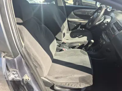 Citroën C4 2010 - 3900 EUR, 399100 km - AUTO.MOTO.pt - 399100km - foto 16 de 16