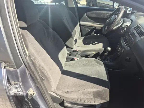 Citroën C4 2010 - 2900 EUR, 399100 km - AUTO.MOTO.pt - 399100km - foto 16 de 16