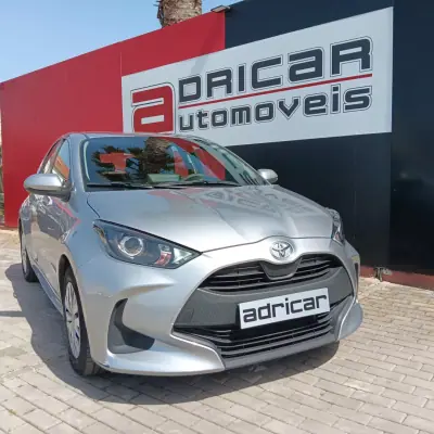 Toyota Yaris 2021 - 17490 EUR, 28569 km - AUTO.MOTO.pt - 28569km - foto 9 de 19