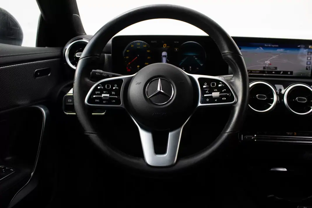 Mercedes-Benz CLA 180 2022 - 23990 EUR, 198000 km - AUTO.MOTO.pt - 198000km - foto 23 de 34