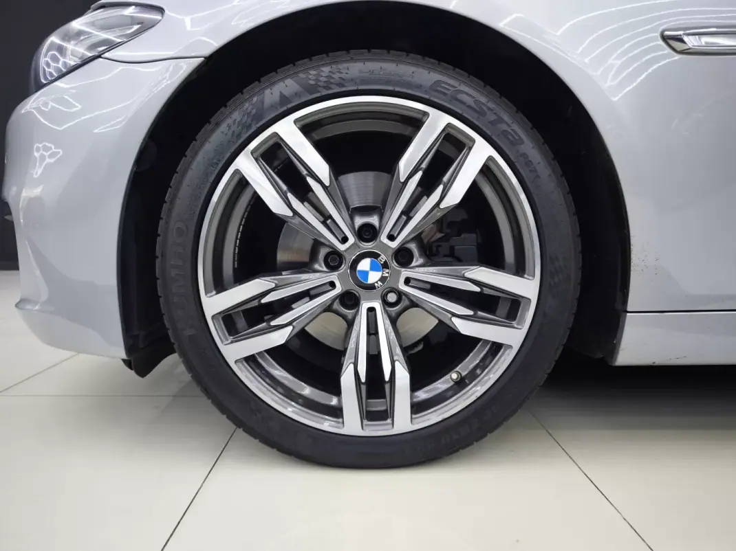 BMW 520 2015 - 19950 EUR, 244033 km - AUTO.MOTO.pt - 244033km - foto 20 de 46