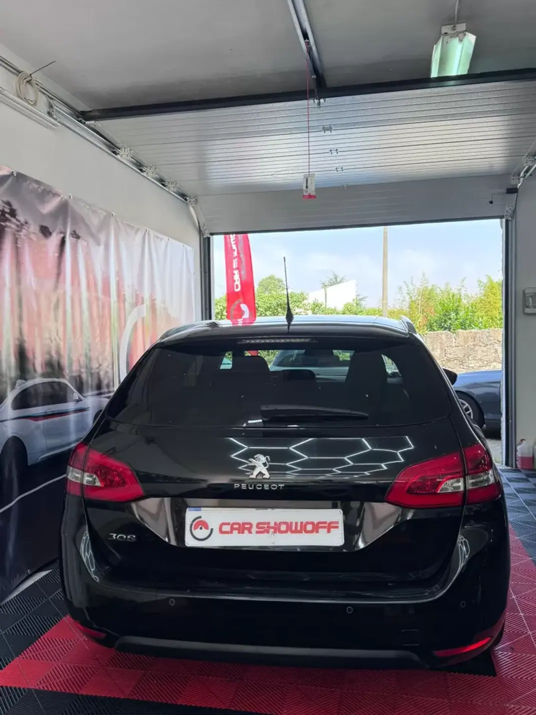 Peugeot 308 SW 2018 - 10900 EUR, 165000 km - AUTO.MOTO.pt - 165000km - foto 6 de 14