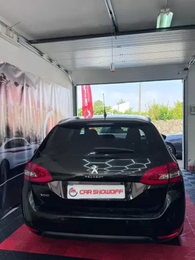 Peugeot 308 SW 2018 - 10900 EUR, 165000 km - AUTO.MOTO.pt - 165000km - foto 6 de 14