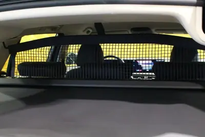 BMW 318 2022 - 27250 EUR, 132000 km - AUTO.MOTO.pt - 132000km - foto 24 de 38