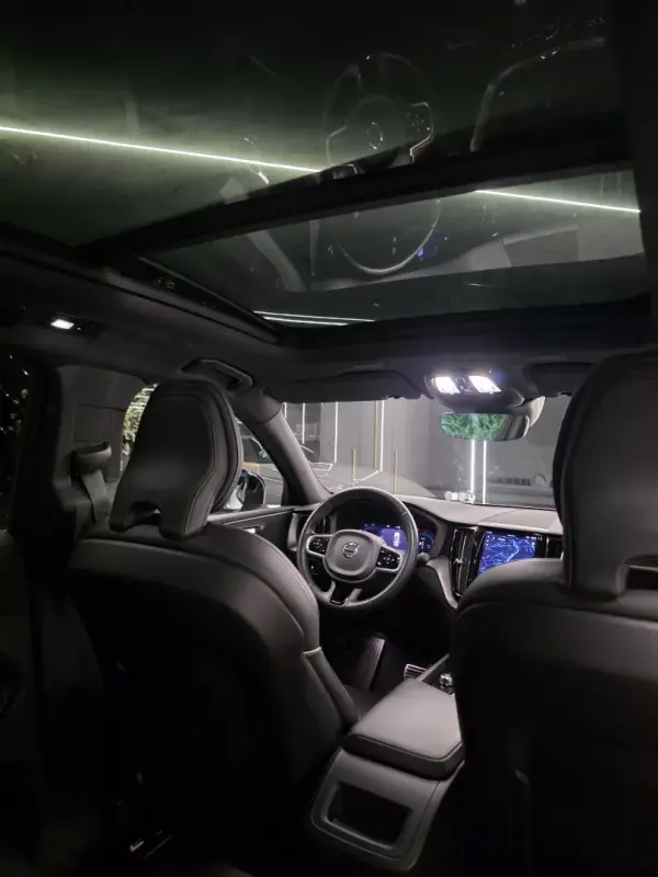 Volvo XC 60 2022 - 36750 EUR, 142382 km - AUTO.MOTO.pt - 142382km - foto 3 de 37
