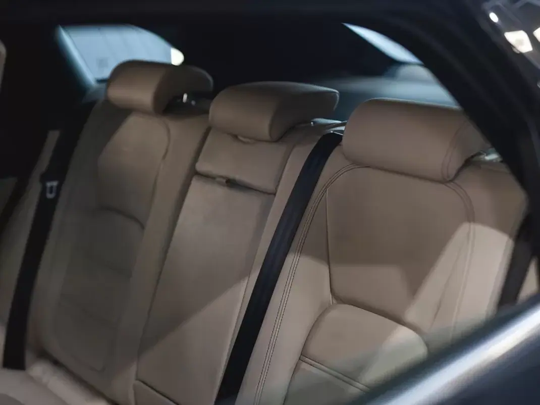 Jaguar F-Pace 2018 - 21490 EUR, 97465 km - 97465km - foto 26 de 26