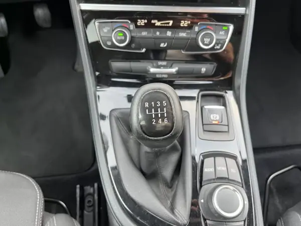 BMW 218 Gran Tourer 2016 - 15950 EUR, 200000 km - AUTO.MOTO.pt - 200000km - foto 21 de 51