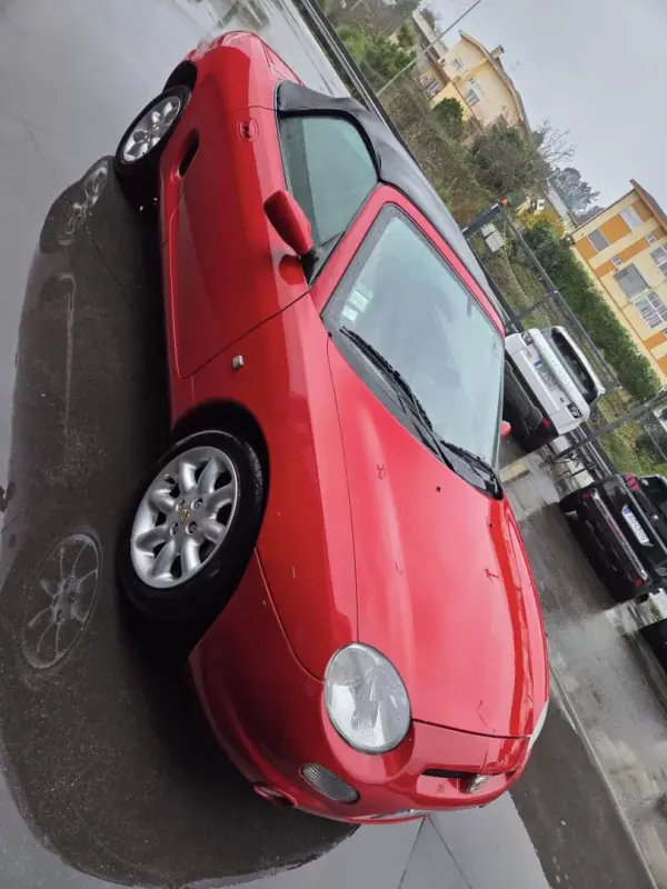 MG MGF 2001 - 8250 EUR, 72000 km - AUTO.MOTO.pt - 72000km - foto 3 de 10