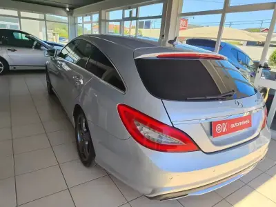 Mercedes-Benz CLS 250 2012 - 19500 EUR, 254000 km - AUTO.MOTO.pt - 254000km - foto 7 de 37