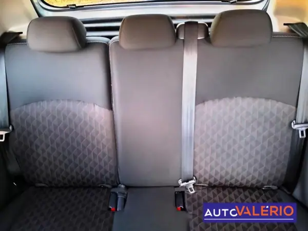 Mitsubishi Space Star 2023 - 14750 EUR, 17503 km - AUTO.MOTO.pt - 17503km - foto 27 de 38