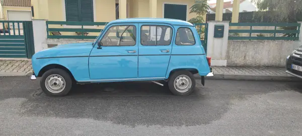 Renault 4 1982 — foto 3 de 3