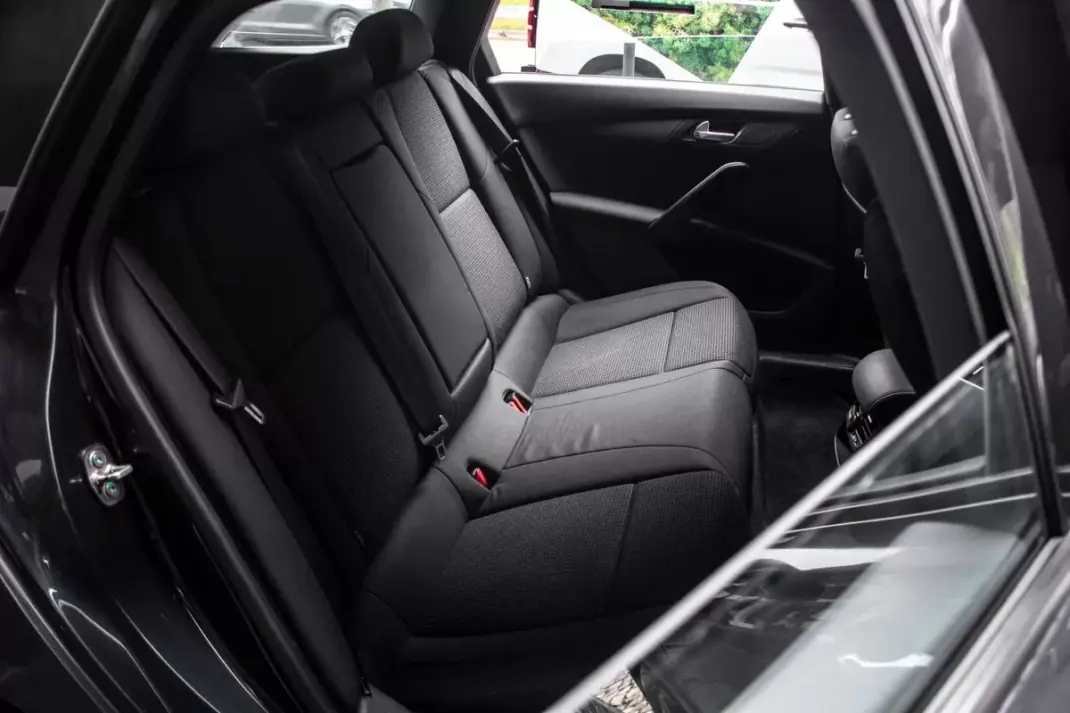 Peugeot 508 SW 2018 - 9900 EUR, 156362 km - AUTO.MOTO.pt - 156362km - foto 28 de 37