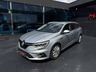 Renault Mégane Sport Tourer 2020 - 10900 EUR, 265000 km - AUTO.MOTO.pt - 265000km - foto 5 de 9