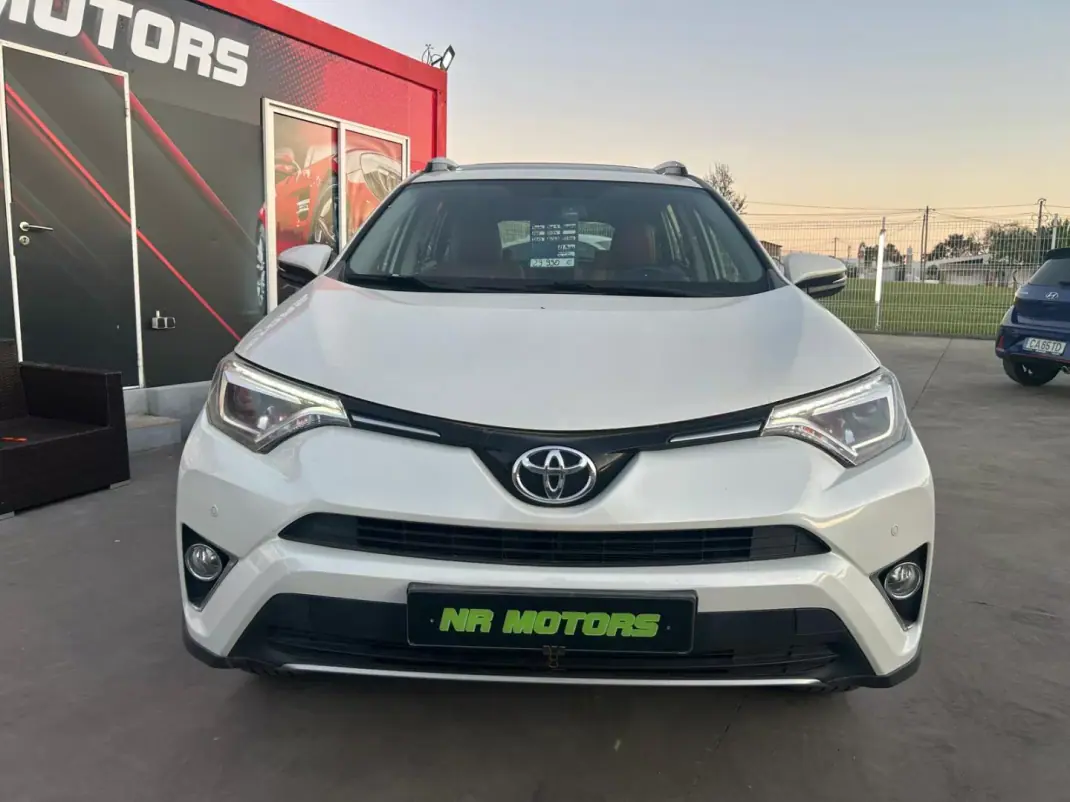Toyota RAV4 2019 - 29990 EUR, 53500 km - AUTO.MOTO.pt - 53500km - foto 6 de 16