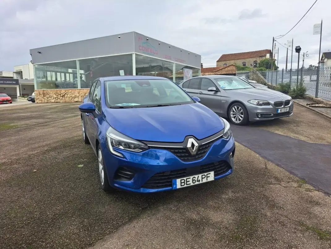 Renault Clio 2021 - 14950 EUR, 8700 km - AUTO.MOTO.pt - 8700km - foto 1 de 10