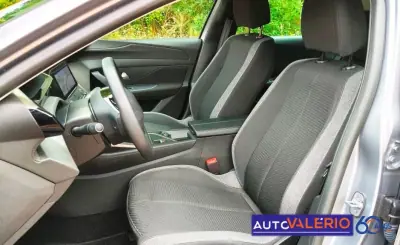 Peugeot 308 2024 - 20950 EUR, 17870 km - AUTO.MOTO.pt - 17870km - foto 11 de 28