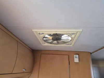 Fiat Ducato 2003 - 24897 EUR, 74000 km - AUTO.MOTO.pt - 74000km - foto 30 de 38
