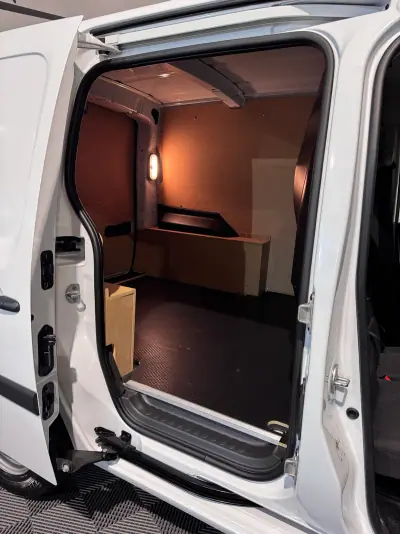 Renault KANGOO MAXI 1.5 DCI BUSINESS S/S 2020 - 13750 EUR, 151000 km - AUTO.MOTO.pt - 151000km - foto 12 de 33