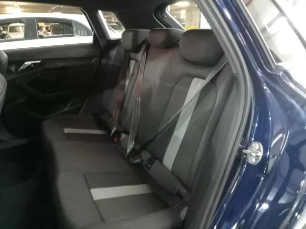 Audi A3 Sportback 2021 - 24900 EUR, 75386 km - AUTO.MOTO.pt - 75386km - foto 6 de 13