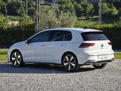 Volkswagen Golf 2020 - 21990 EUR, 66000 km - AUTO.MOTO.pt - 66000km - foto 2 de 33