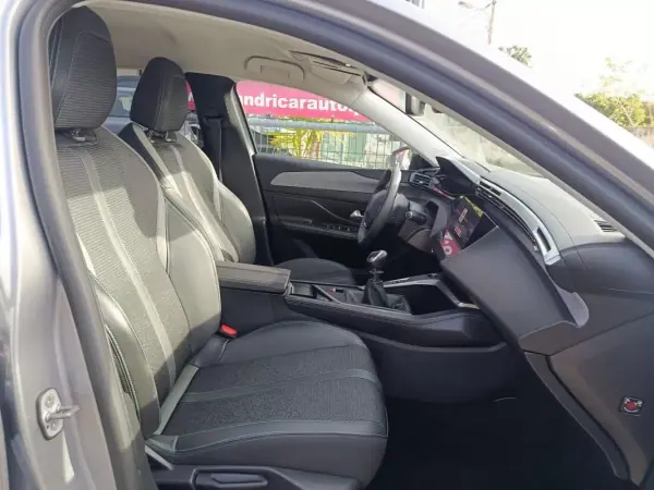 Peugeot 308 2023 - 18900 EUR, 75511 km - AUTO.MOTO.pt - 75511km - foto 20 de 27