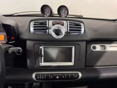 Smart ForTwo Coupé 2013 - 12500 EUR, 118671 km - AUTO.MOTO.pt - 118671km - foto 14 de 48