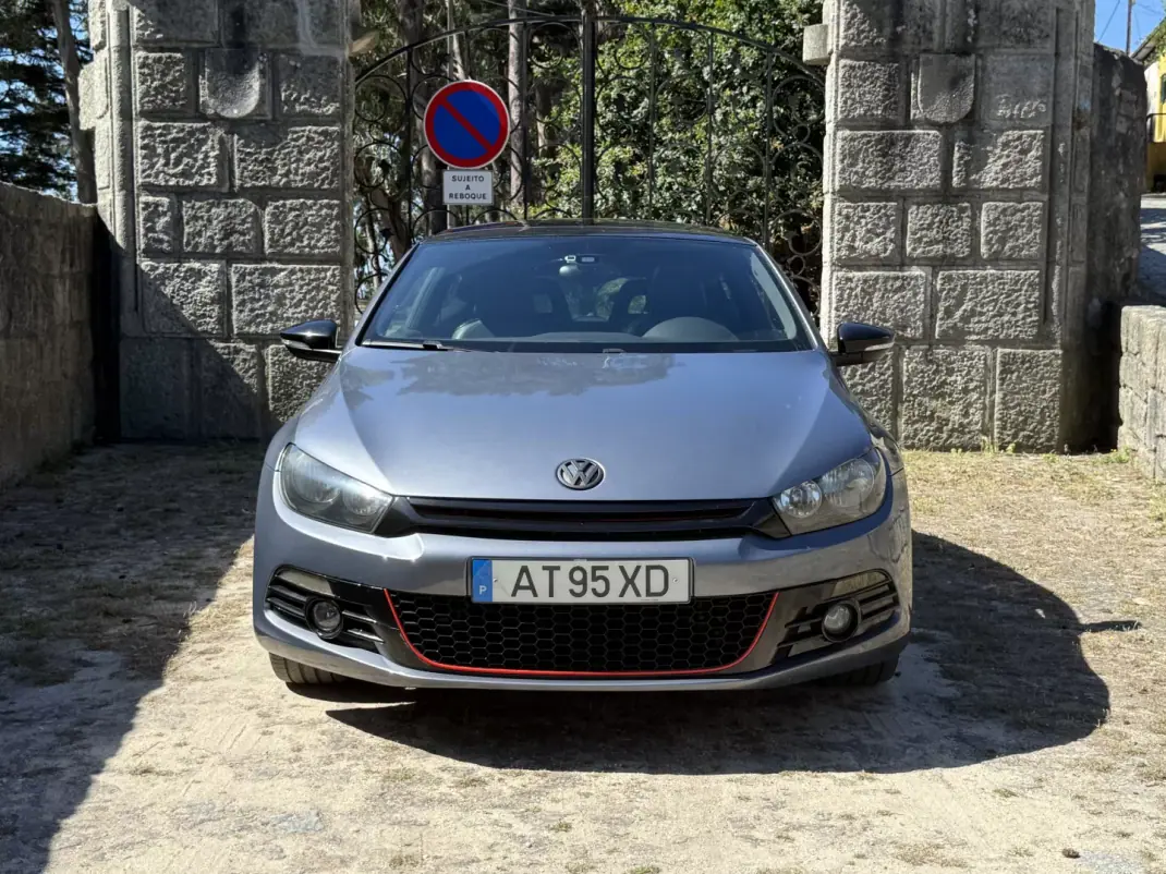 Volkswagen Scirocco 2010 - 11490 EUR, 199600 km - AUTO.MOTO.pt - 199600km - foto 2 de 12