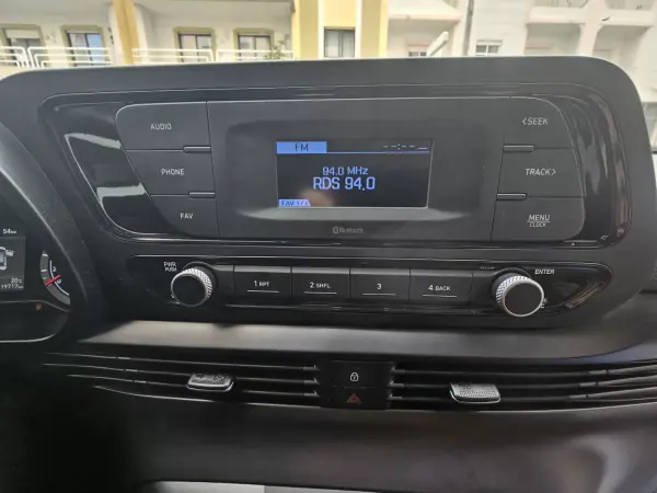 Hyundai Bayon 2022 - 17300 EUR, 19800 km - AUTO.MOTO.pt - 19800km - foto 16 de 22