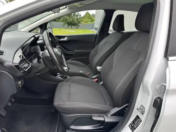 Ford Fiesta 2022 - 12900 EUR, 120000 km - AUTO.MOTO.pt - 120000km - foto 24 de 57