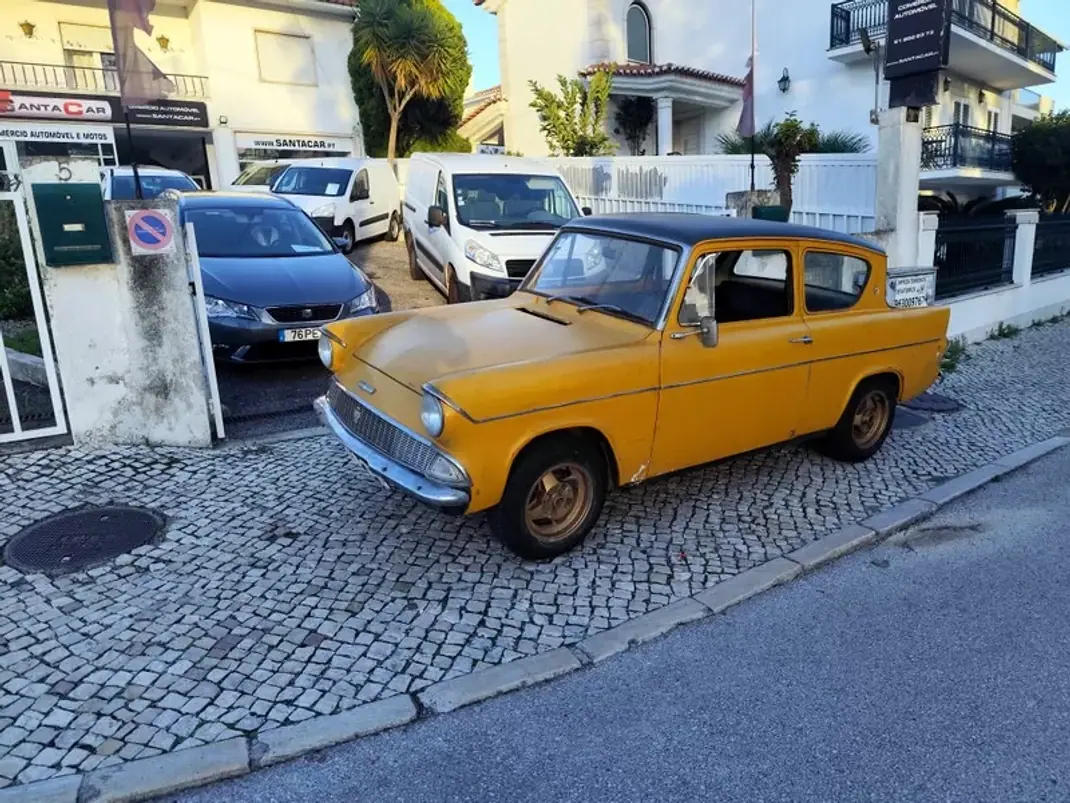 Ford Anglia 1960 - 5000 EUR, 14000 km - AUTO.MOTO.pt - 14000km - foto 1 de 30