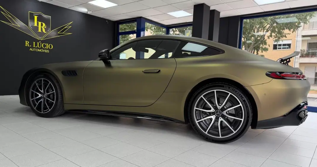 Mercedes-Benz AMG GT 2025 - 145000 EUR, 8890 km - 8890km - foto 21 de 40