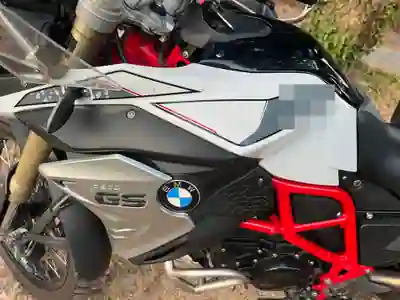 BMW F 800 GS Trophy 2016 - 7200 EUR, 33000 km - foto 5 de 9