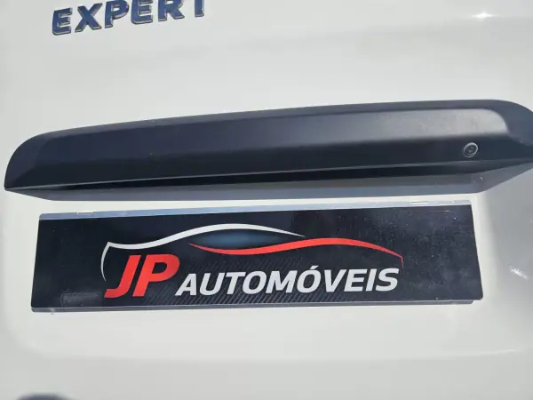 Peugeot EXPERT 1.5 BLUEHDI 100CV 2020 - 12999 EUR, 189000 km - AUTO.MOTO.pt - 189000km - foto 8 de 14