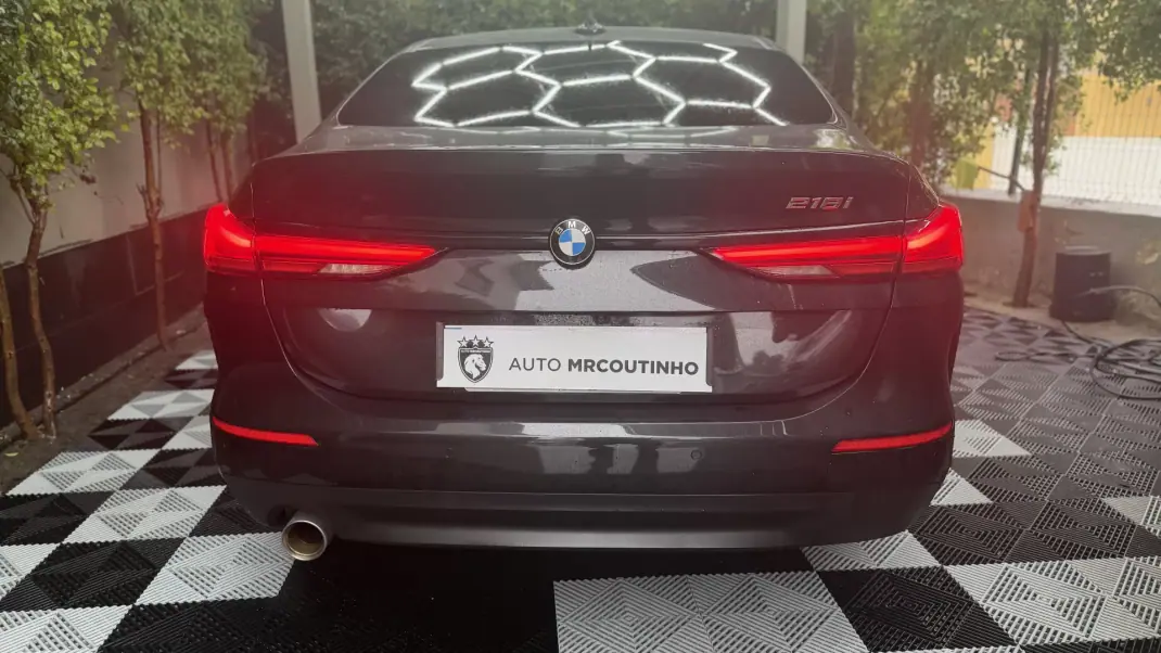 BMW 218 Gran Coupé 2021 - 24900 EUR, 73000 km - AUTO.MOTO.pt - 73000km - foto 8 de 26