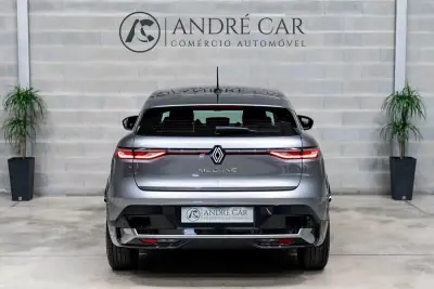 Renault Mégane E-Tech 2022 - 22450 EUR, 57733 km - AUTO.MOTO.pt - 57733km - foto 8 de 40