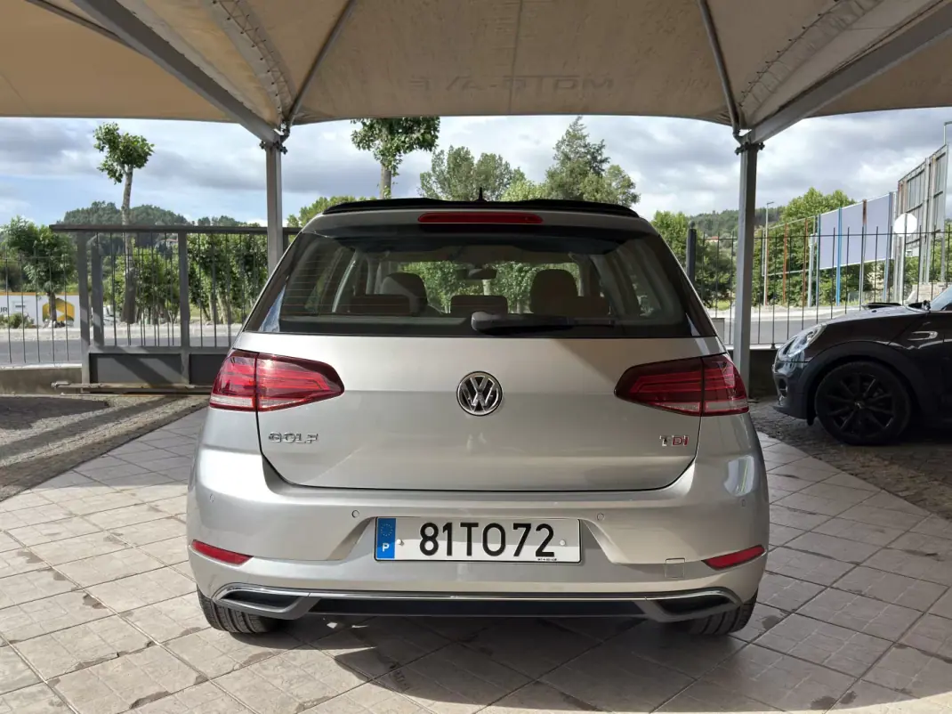Volkswagen Golf 2017 - 15950 EUR, 151736 km - 151736km - foto 7 de 34