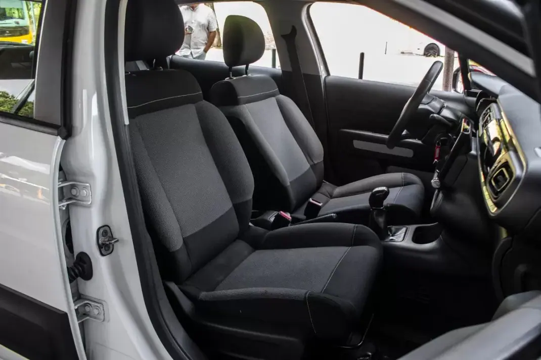 Citroën C3 2021 - 12900 EUR, 139683 km - AUTO.MOTO.pt - 139683km - foto 24 de 37