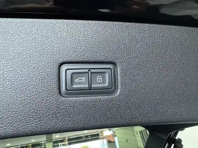 Audi Q8 2019 - 60000 EUR, 180000 km - AUTO.MOTO.pt - 180000km - foto 12 de 36