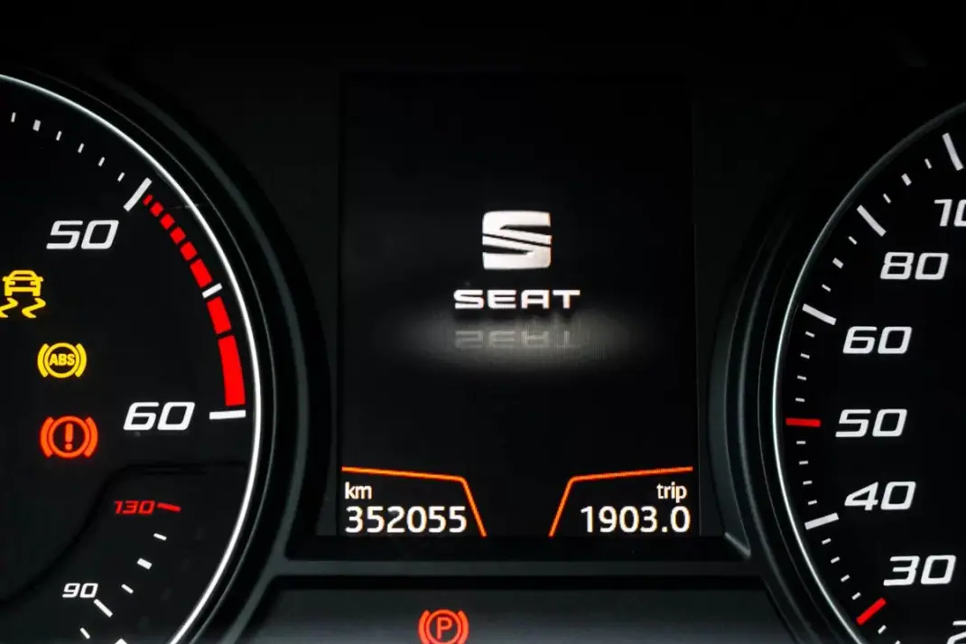 SEAT Leon ST 2019 - 7750 EUR, 352055 km - AUTO.MOTO.pt - 352055km - foto 17 de 43