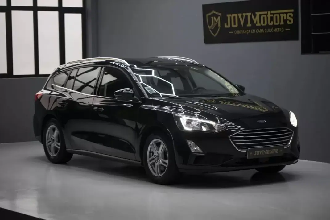 Ford Focus 2021 - 13850 EUR, 196506 km - AUTO.MOTO.pt - 196506km - foto 2 de 42