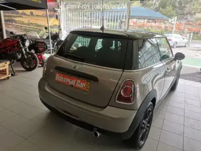 MINI Cooper 2013 - 12900 EUR, 166000 km - AUTO.MOTO.pt - 166000km - foto 3 de 17
