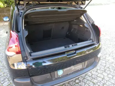 Peugeot 3008 2016 - 13990 EUR, 143000 km - AUTO.MOTO.pt - 143000km - foto 29 de 53